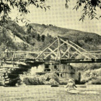 Un Ponte Di Legno Sul Drin