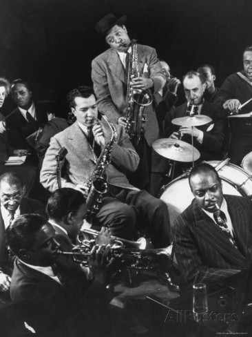 Lester Young )saxophone And Count Basie (a Destra), 1943