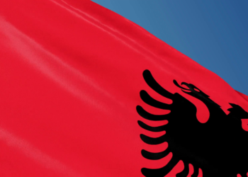 Bandiera Albanese identità albanese Albania Sociale aziende albanesi