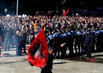 Protesta Tirana 16 Febbraio 2019 1