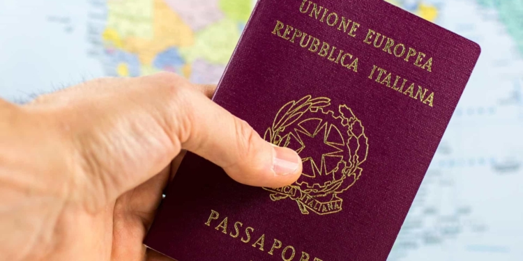 Cittadinanza Europea Passaporto Italiano