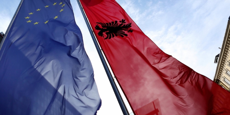 Unione Europea Albania Hahn