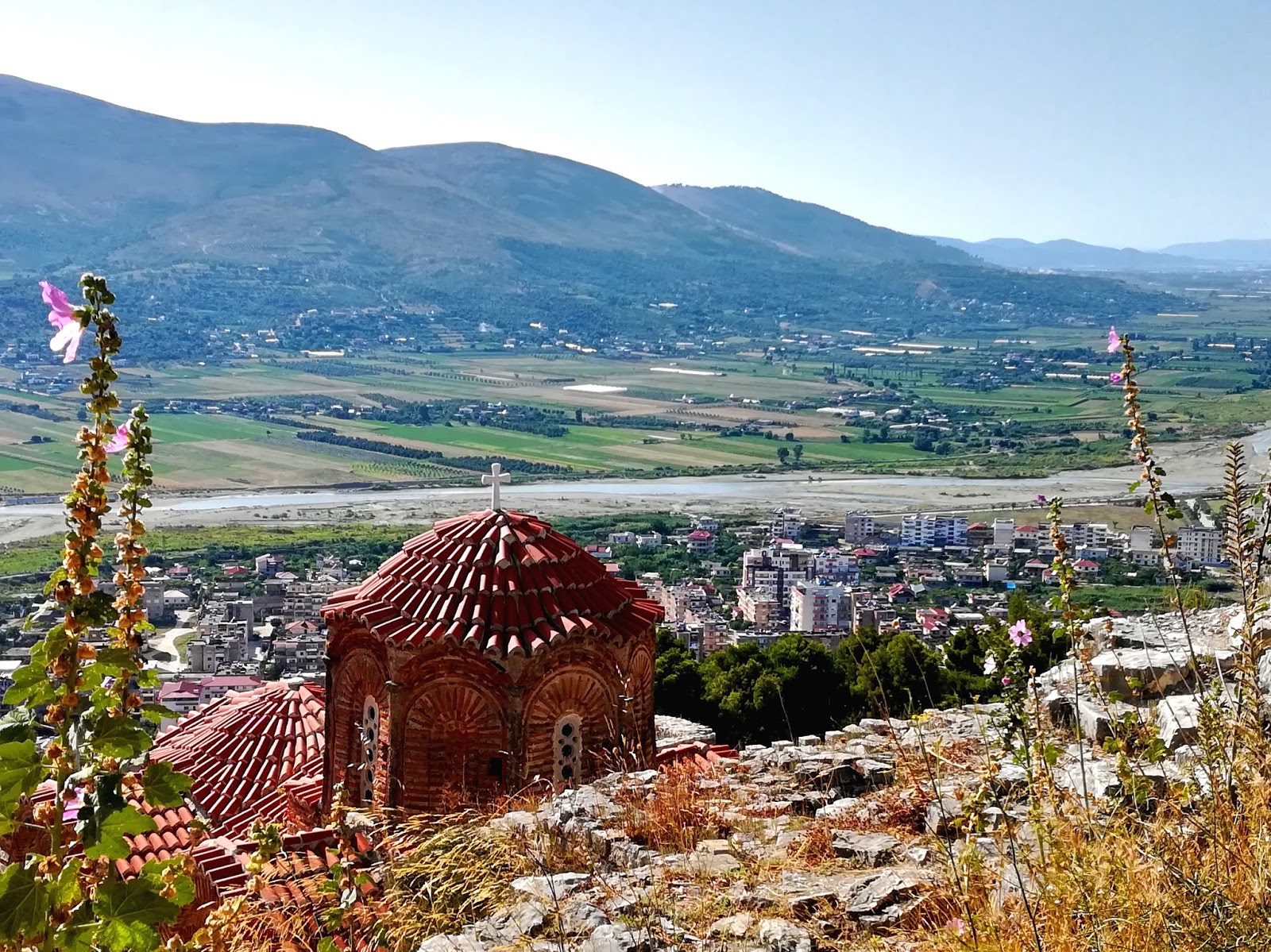 veduta dal castello di Berat.