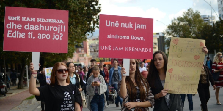 Fondazione Down Syndrome Albania Protesta
