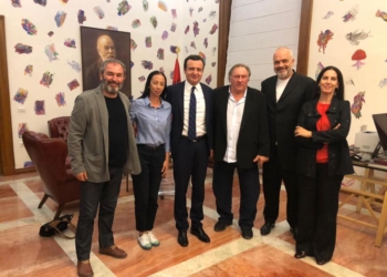 Edi Rama, Albin Kurti, Gérard Depardieu e gli autori del film 'Io e Milosevic'