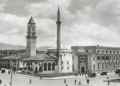 Tirana, Torre dell'Orologio e Moschea