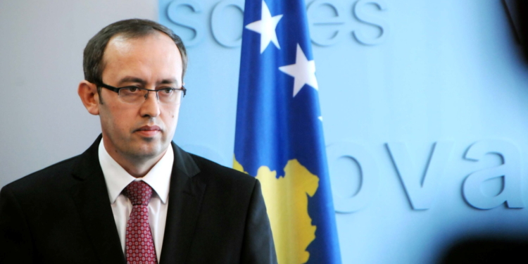 Avdullah Hoti, Primo Ministro del Kosovo
