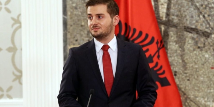 Gent Cakaj, ministro ad interim per l'Europa e gli affari esteri dell'Albania