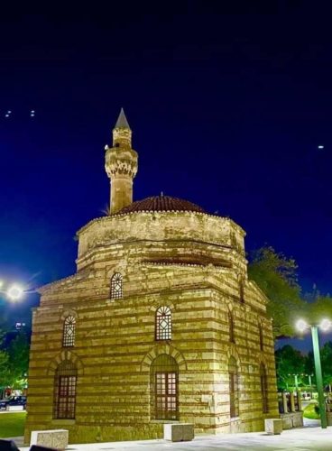 Xhamia E Muradie Vlora Moschea Di Muradie Valona