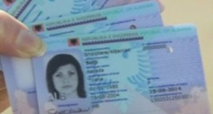 Carta di identità albanese