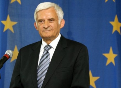 Presidente del Parlamento europeo Jerzy Buzek